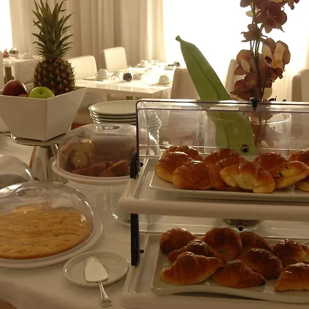 Hotel Phi Garden Area Eur Řím