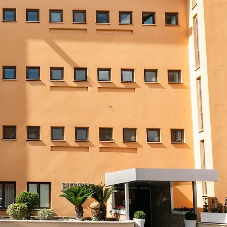 Hotel Garden Area Eur 4*