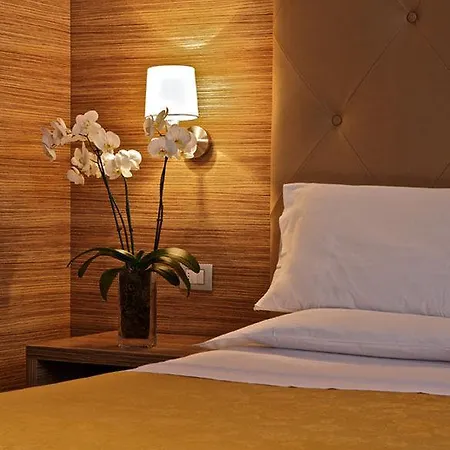 Phi Garden Area Eur 4* Rom