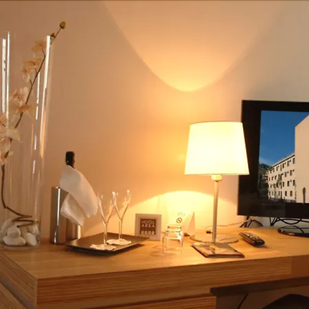 ホテル Phi Garden Area Eur 4*