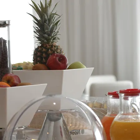 Phi Garden Area Eur Hotel 4*