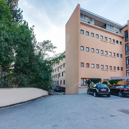 ホテル Phi Garden Area Eur 4*