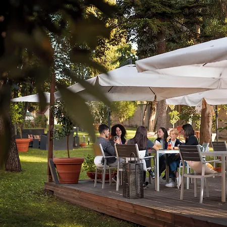 ホテル Phi Garden Area Eur