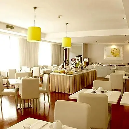 Area Hotel 4*