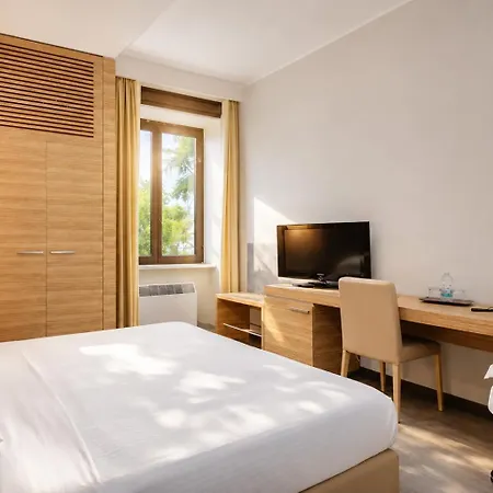 Hotel Phi Garden Area Eur Rome