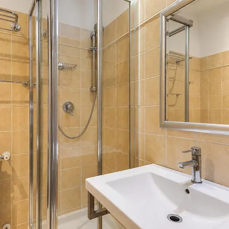 Hotel Phi Garden Area Eur 4*