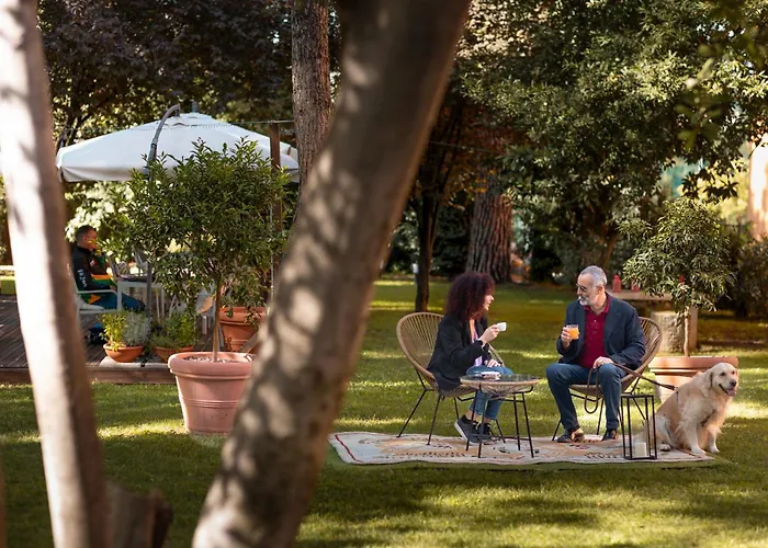 Phi Garden Area Eur Hotel