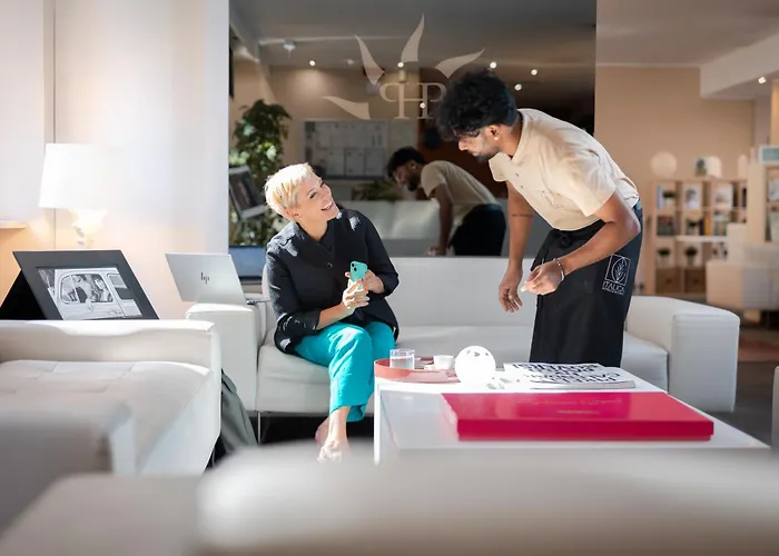 Hotel Phi Garden Area Eur 4*