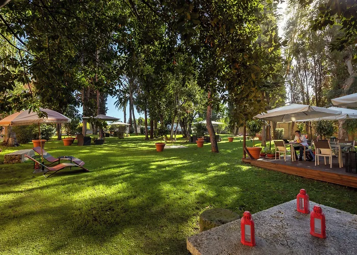 Hotel Phi Garden Area Eur 4*