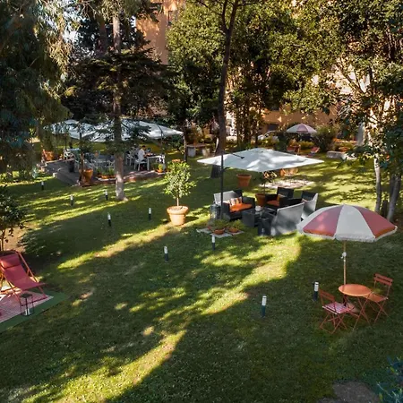 Phi Garden Area Eur Hotel 4*