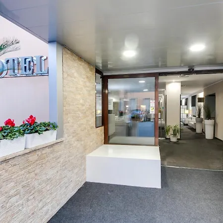 Hotel Phi Garden Area Eur 4*